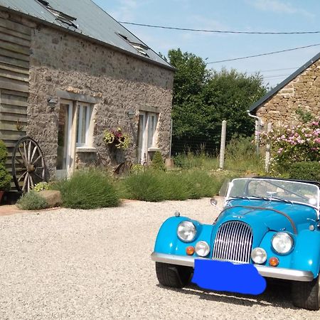 La Grange Gites Saint-Calais-du-Desert Exterior foto